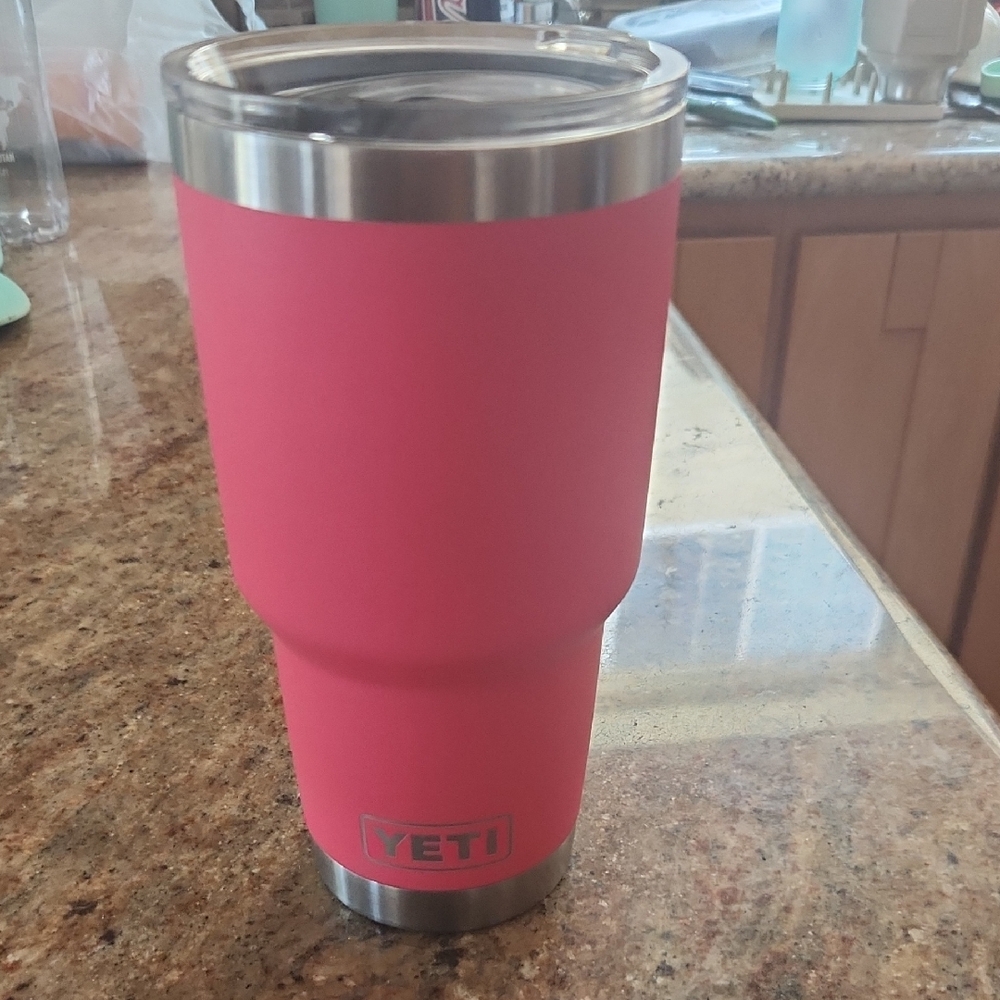 Yeti Pink 30oz Hot/cold Cup